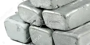 Слитки металлов в Мариуполе
